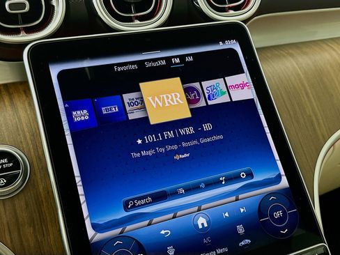 Certified 2025 Mercedes-Benz GLC 300 image 16