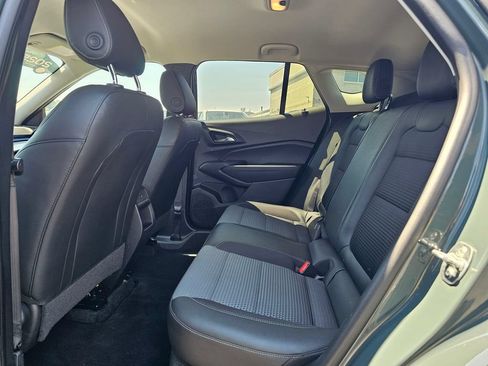 Certified 2025 Chevrolet Trax LT w/ Driver Confidence Package FWD image 16