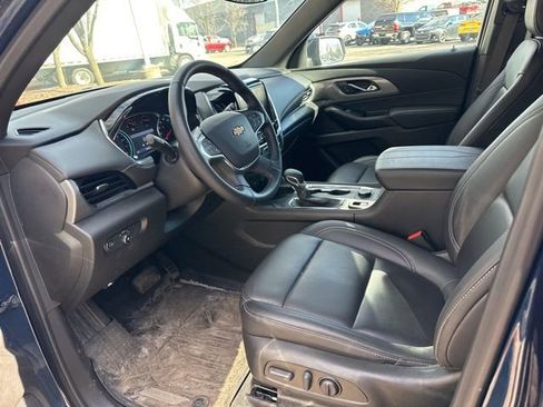 Used 2023 Chevrolet Traverse LT w/ LPO, Floor Liner Package image 10