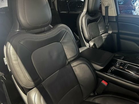 Used 2023 Lincoln Aviator Reserve w/ Equipment Group 201A AWD/4WD image 26