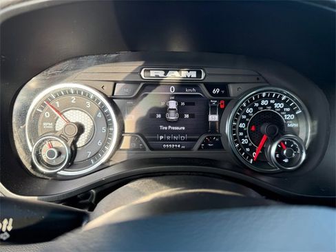 Used 2024 RAM 1500 Lone Star image 18