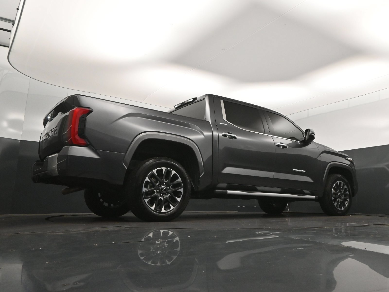Used 2026 Toyota Tundra Limited w/ Power Package AWD/4WD image 43