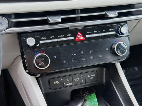 Used 2025 Hyundai Tucson SEL FWD image 12
