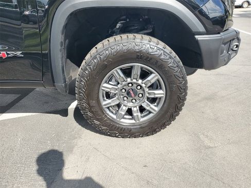 New 2026 GMC Sierra 1500 AT4X image 5