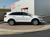 Used 2019 Kia Sorento L image 2