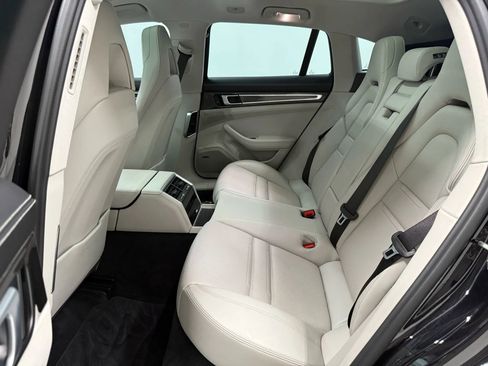 Used 2018 Porsche Panamera 4S image 14