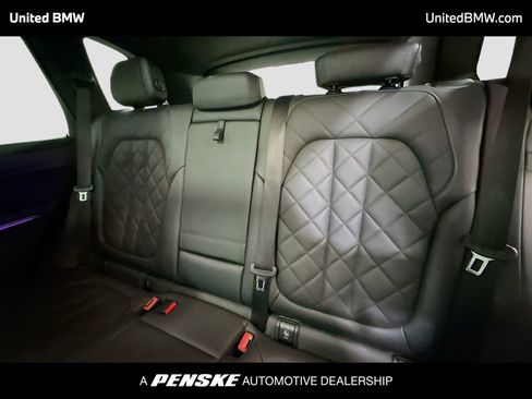 Used 2023 BMW X5 xDrive45e image 13