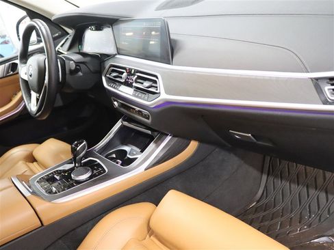 Used 2022 BMW X7 xDrive40i w/ Premium Package AWD/4WD image 29