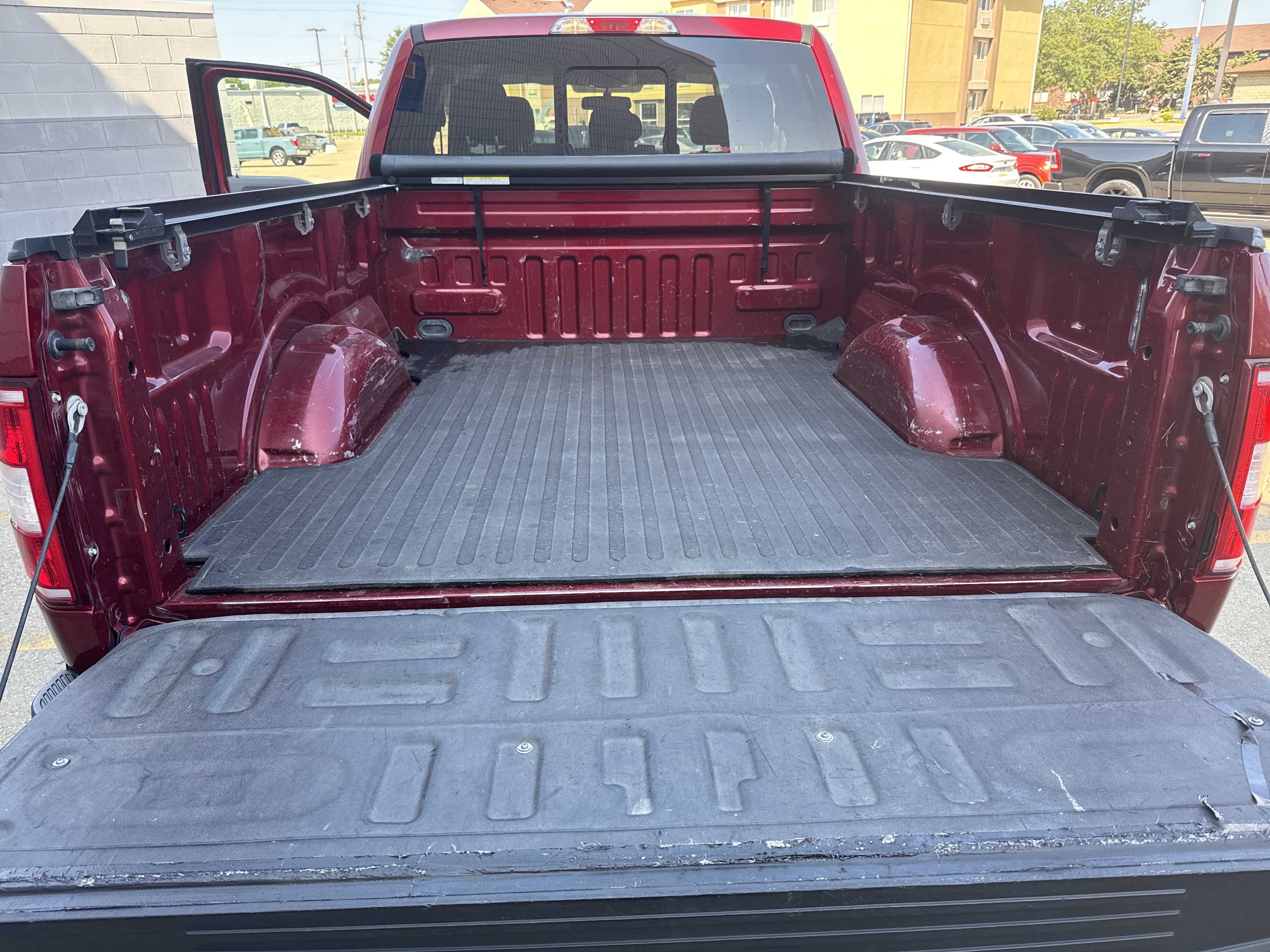 Used 2018 Ford F150 XLT w/ Equipment Group 302A Luxury RWD image 10
