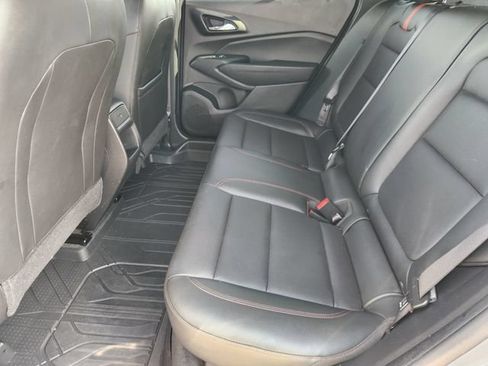 Used 2024 Chevrolet Trax RS w/ Sunroof Package FWD image 30