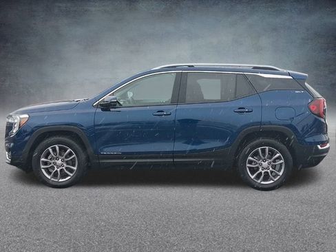 Used 2023 GMC Terrain SLT image 10