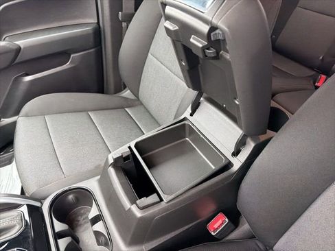 Used 2024 Chevrolet Colorado W/T w/ WT Convenience Package II image 21