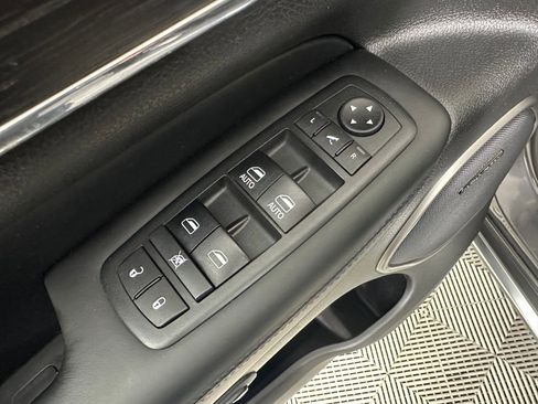 Used 2017 Jeep Grand Cherokee Summit w/ Platinum Series Group image 11