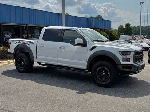 Used 2018 Ford F150 Raptor w/ Equipment Group 802A Luxury AWD/4WD image 8