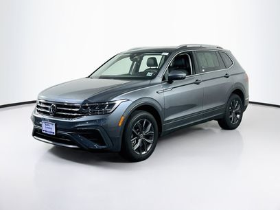 Used 2023 Volkswagen Tiguan SE