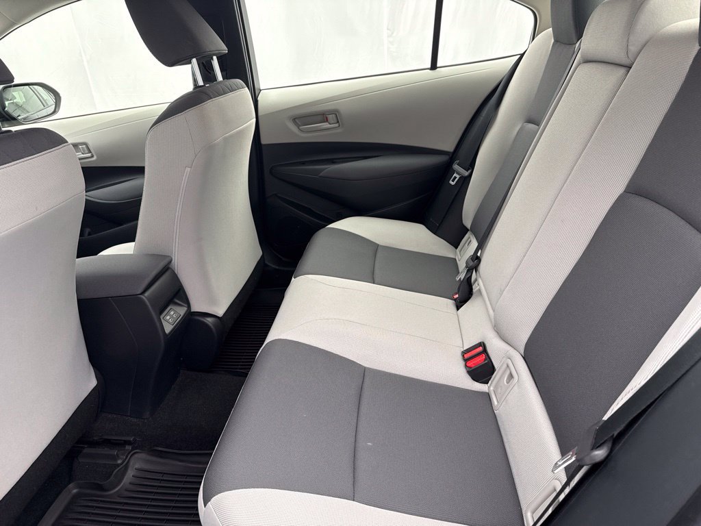 Used 2023 Toyota Corolla LE FWD image 17