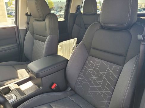 New 2026 Nissan Frontier SV image 8