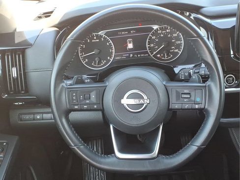 Used 2024 Nissan Pathfinder SV FWD image 21