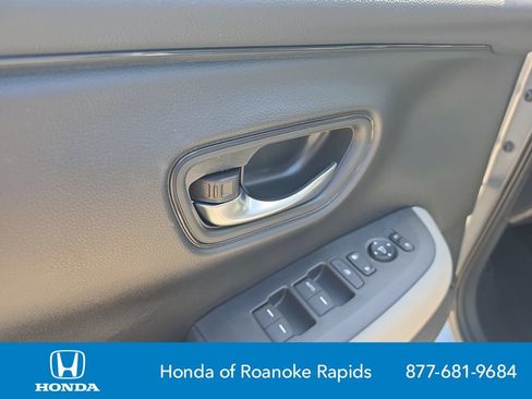 New 2027 Honda HR-V LX image 11