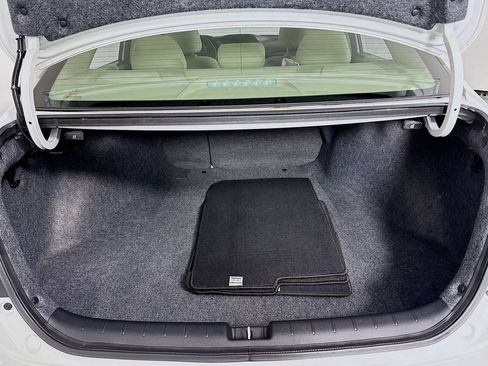 Certified 2017 Honda Accord Touring image 44