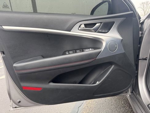 Used 2022 Genesis G70 3.3T w/ Sport Advanced Package image 5