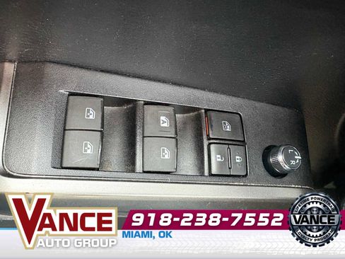 Used 2018 Toyota Tacoma SR5 image 30