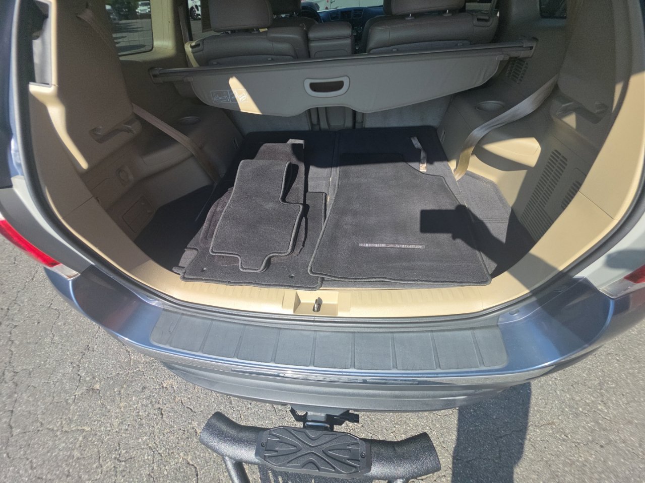 Used 2012 Toyota Highlander Limited w/ Tow Pkg AWD/4WD image 24