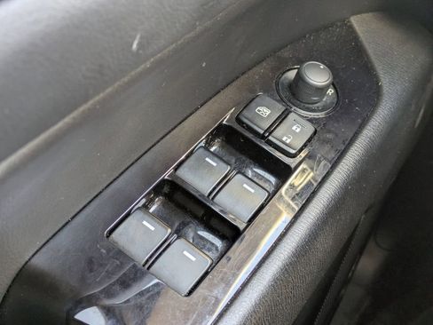 Used 2020 MAZDA CX-5 Touring image 25