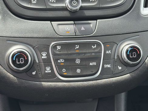 Used 2024 Chevrolet Malibu LT image 14