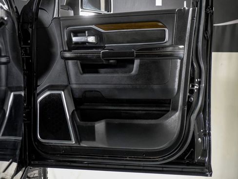 Used 2023 RAM 3500 Laramie AWD/4WD image 34