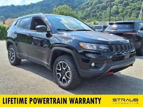 New 2026 Jeep Compass Trailhawk w/ Sun, Sound & Navigation Group AWD/4WD image 1