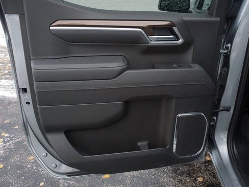 Certified 2025 Chevrolet Silverado 1500 LT image 24