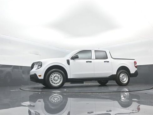 New 2026 Ford Maverick XL image 28