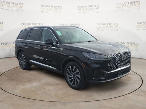 New 2026 Lincoln Aviator AWD image 7