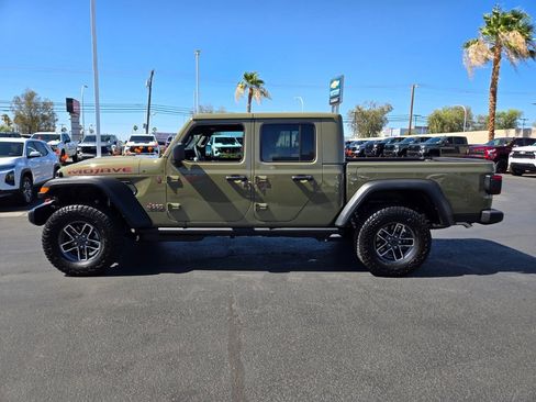 Used 2026 Jeep Gladiator Mojave AWD/4WD image 3