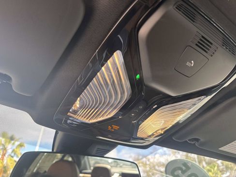 Certified 2025 BMW 330i 330i w/ Convenience Package image 26