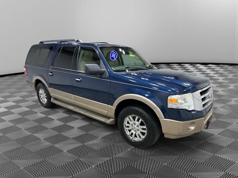 Used 2013 Ford Expedition EL XLT image 3