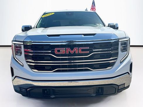 Used 2025 GMC Sierra 1500 SLT AWD/4WD image 2