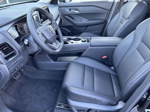 New 2026 Nissan Rogue SV AWD/4WD image 13
