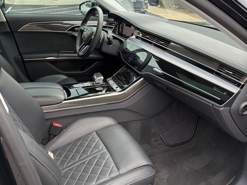 Certified 2022 Audi S8 image 18