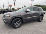 Used 2017 Jeep Grand Cherokee Limited w/ Luxury Group II image 3