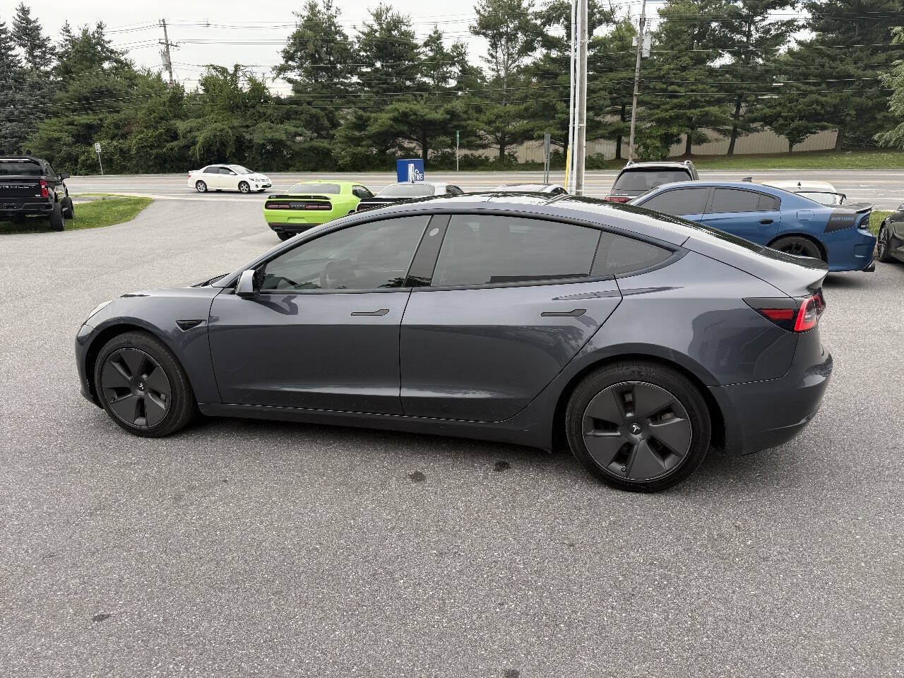 Used 2021 Tesla Model 3 Standard Range Plus RWD image 11