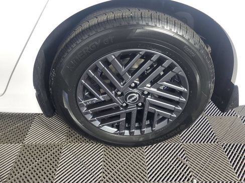 New 2026 Nissan Sentra SV w/ Floor Mat Package FWD image 11