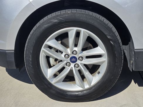 Used 2018 Ford Edge SEL w/ Equipment Group 201A image 8