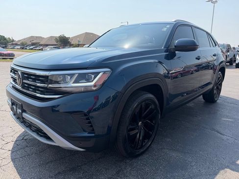 Used 2023 Volkswagen Atlas Cross Sport SE AWD/4WD image 10