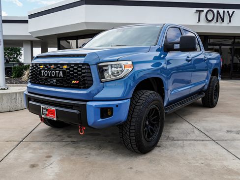 Used 2019 Toyota Tundra Limited w/ Limited Premium Package AWD/4WD image 4