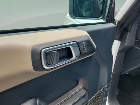 Used 2024 Ford Bronco Wildtrak AWD/4WD image 15