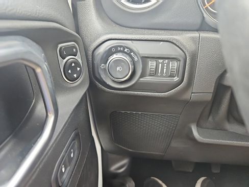 Used 2021 Jeep Wrangler Unlimited Sahara w/ LED Lighting Group AWD/4WD image 20
