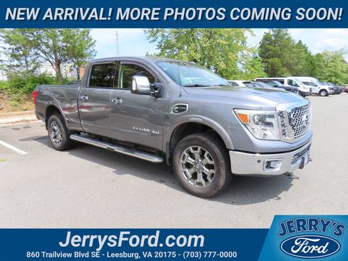 Used 2017 Nissan Titan SL w/ Chrome Package AWD/4WD image 1