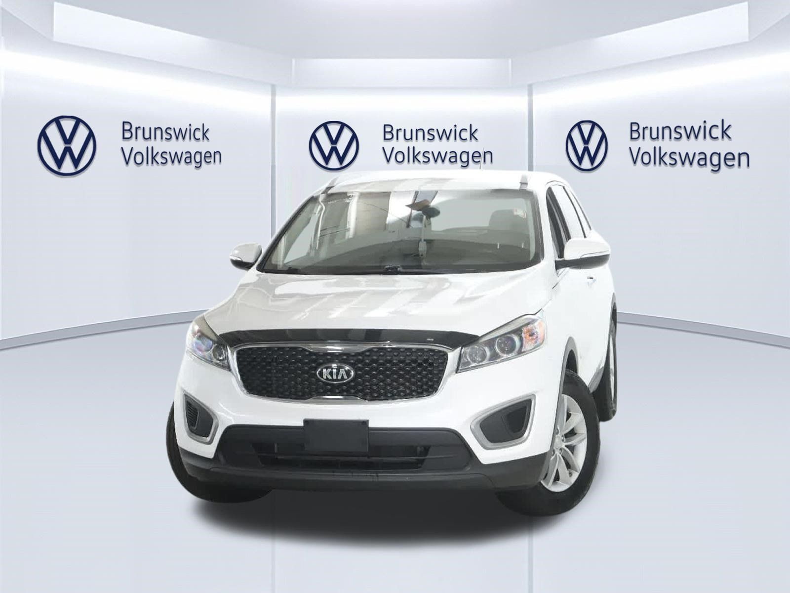 Used 2017 Kia Sorento FWD image 3